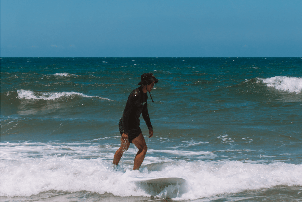 a guide to surfing in Vietnam Mui Ne