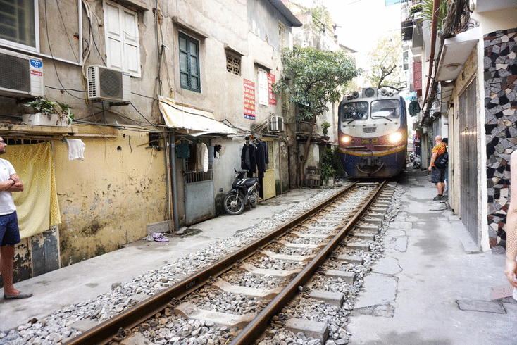 quick guide finding train street hanoi old quarter vietnam so the adventure begins blog living abroad tefl travel gif